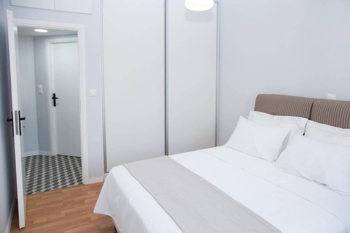 Fully Renovated, Modern Beauty In Central Athens! Εξωτερικό φωτογραφία