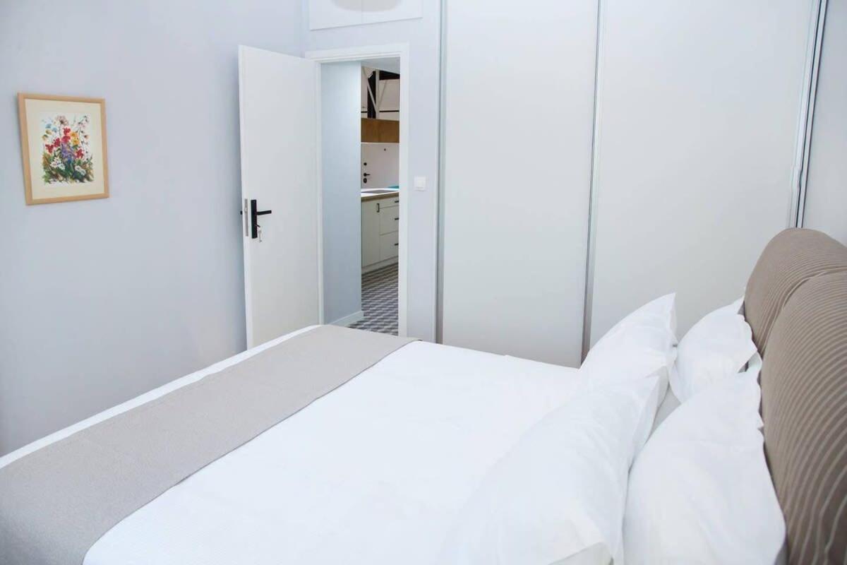 Fully Renovated, Modern Beauty In Central Athens! Εξωτερικό φωτογραφία